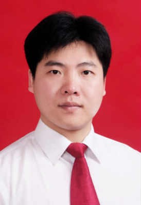 曾小义（泉州市土地储备中心支部纪检委员兼青年委员、副主任）.jpg